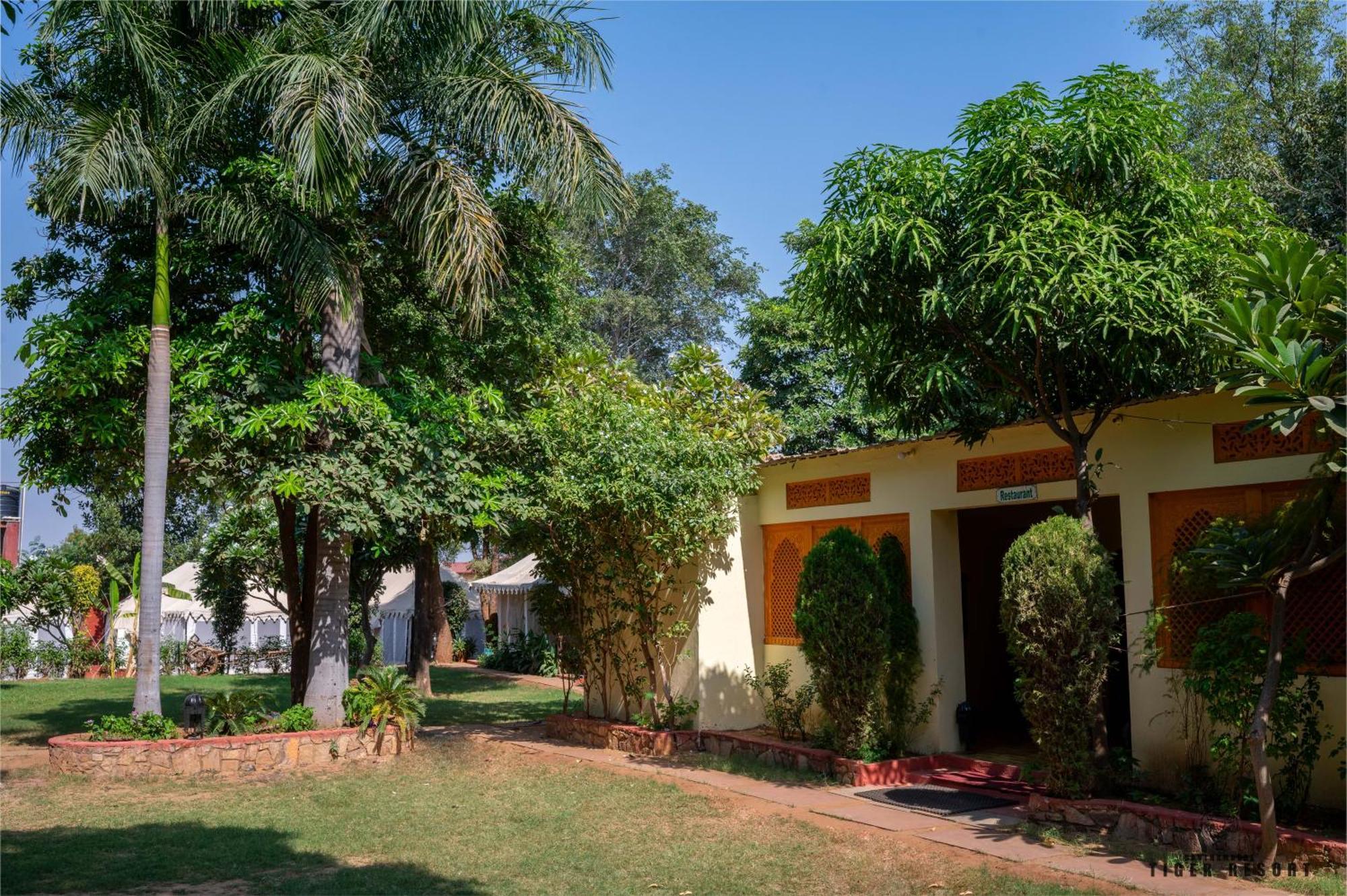 Ranthambore Tiger Resort Sawai Madhopur Extérieur photo